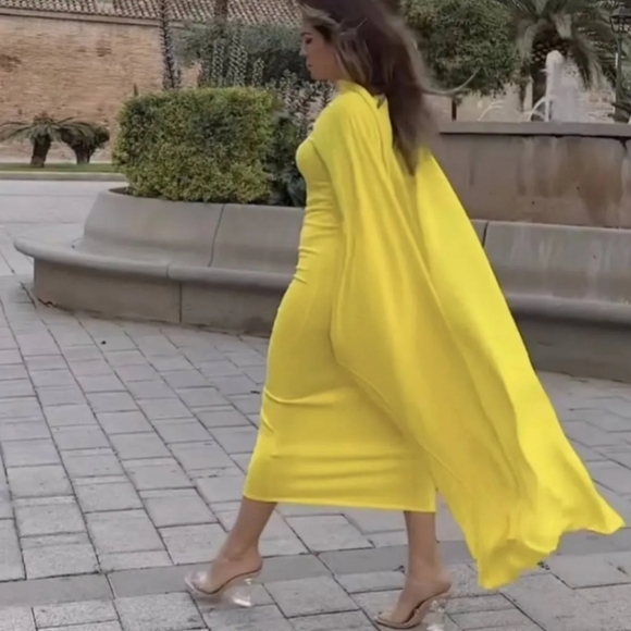 ZARA 2023 BEAUTIFUL"LIMITED EDITION" LONG YELLOWKNIT CAPE DRESS - Picture 7 of 11